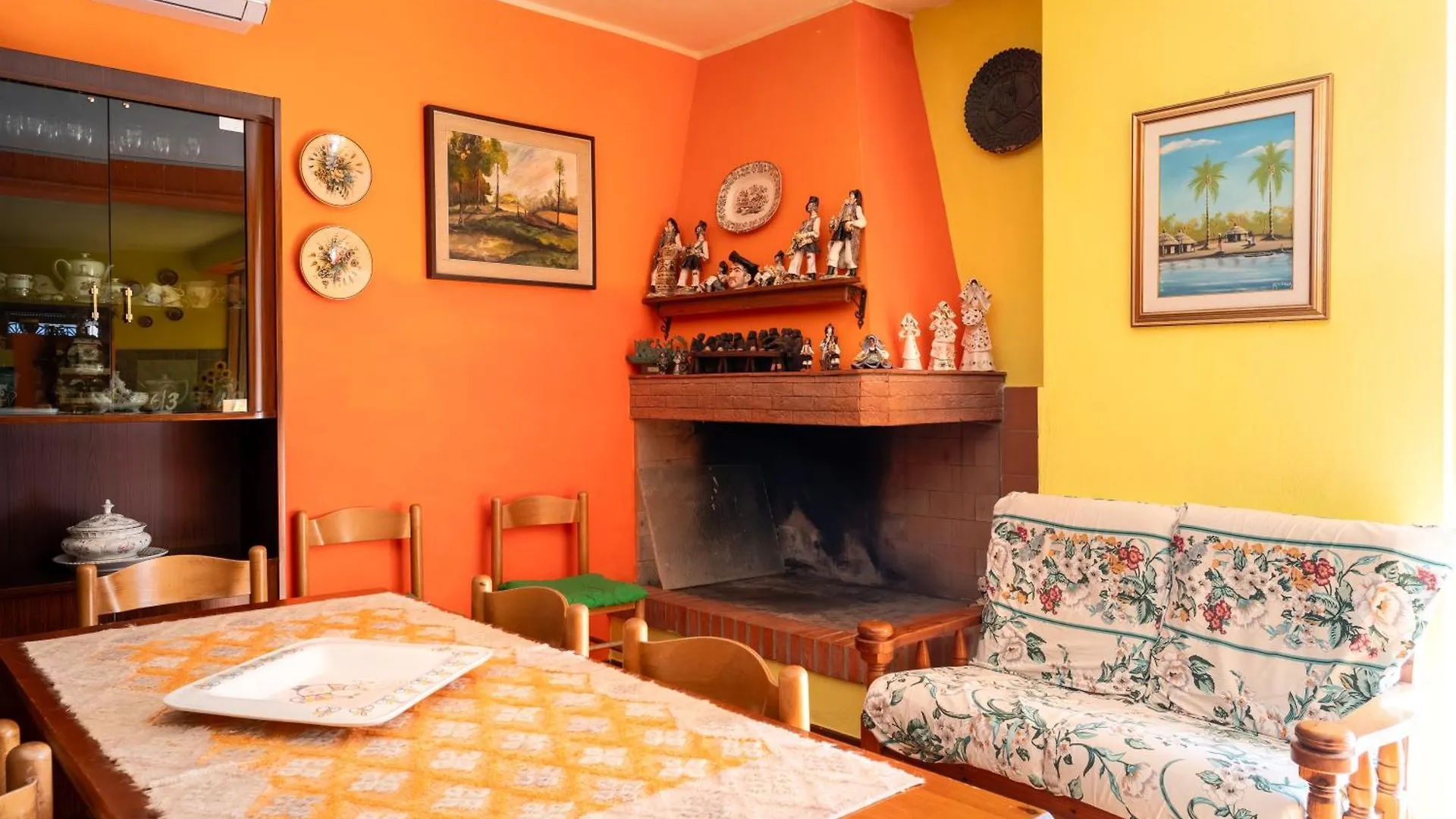 Villa Mariuccia Porto Pino 0*,  Italy